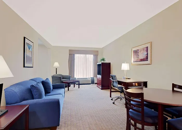 Wingate By Wyndham Destin